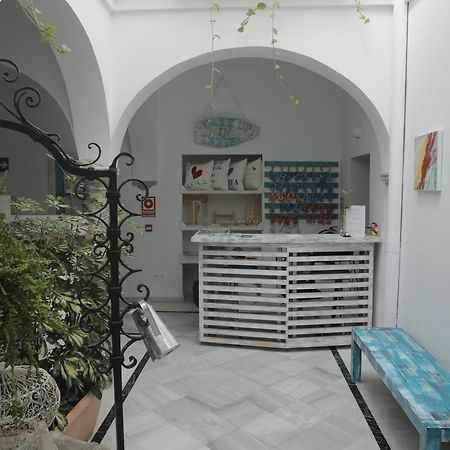 Wake Up In Tarifa Hostel & Restaurant Lounge Екстериор снимка